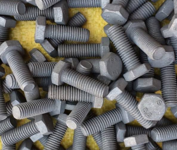 熱鍍鋅螺栓廠家介紹熱鍍鋅螺栓的用處及優(yōu)勢(shì)_領(lǐng)創(chuàng)緊固件
